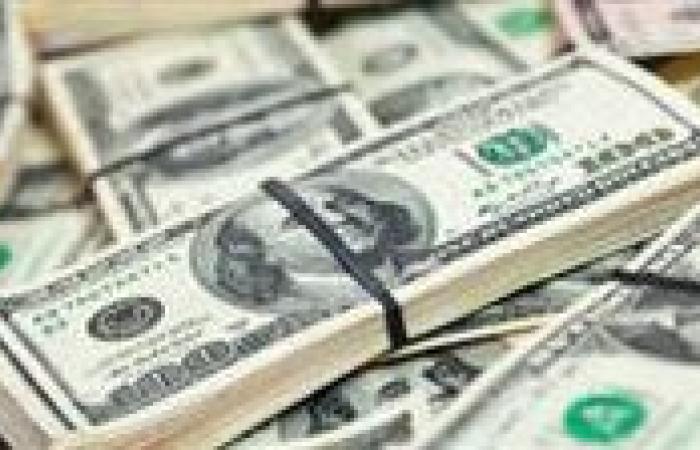 الآن.. سعر الدولار أمام الجنيه المصري بمختلف البنوك