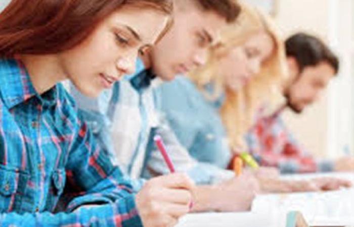 مواصفات امتحان الكيمياء للثانوية العامة 2025